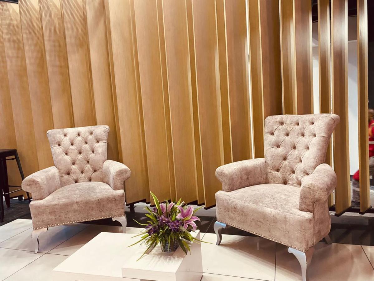 Hotel Doral Inn Ибаге Экстерьер фото
