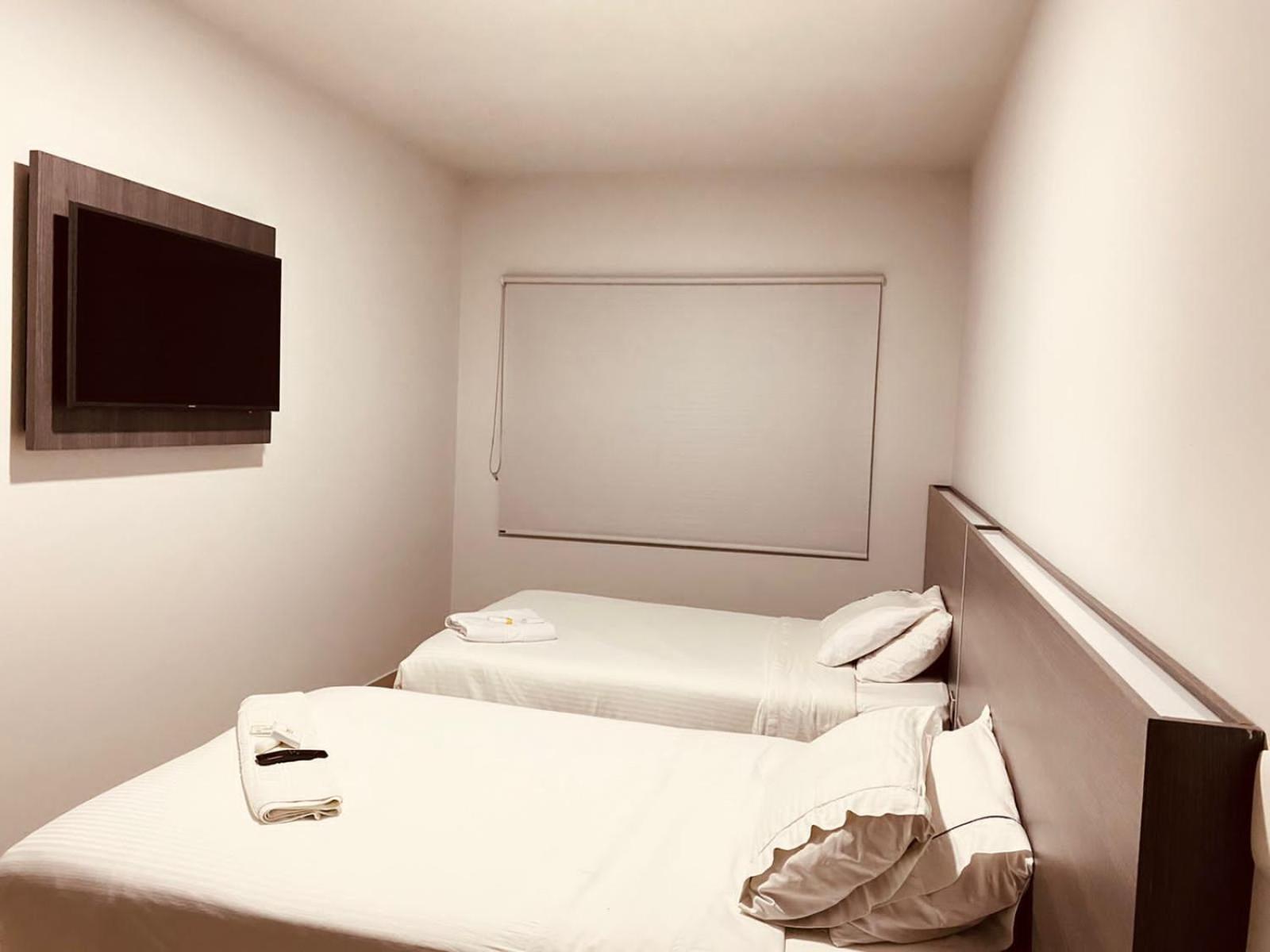 Hotel Doral Inn Ибаге Экстерьер фото